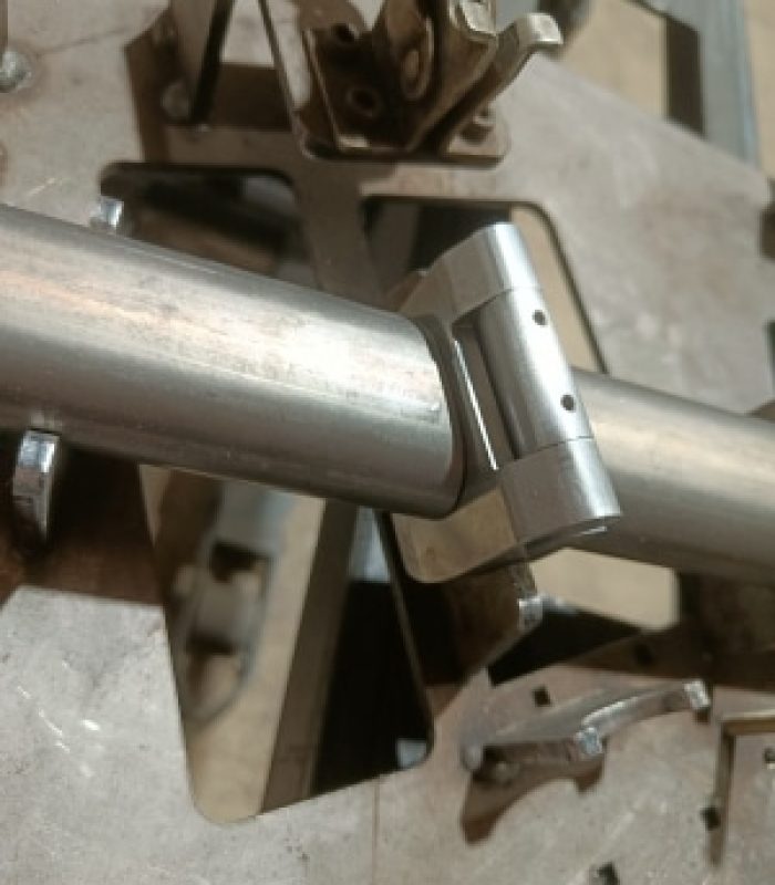 soudage des tubes du cadre sur le gabarit